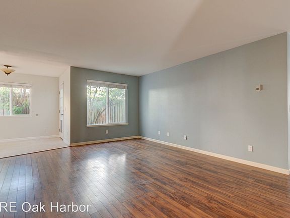 5th image of 1031 NE Cordero Pl