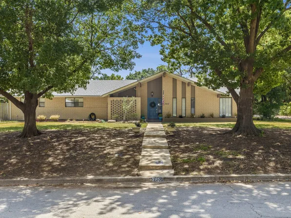 2212 Cloverleaf Pl, Ardmore, OK 73401