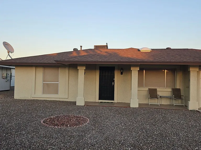 9426 W Arrowhead Dr — Photo 1