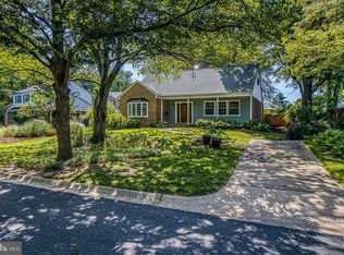 11425 Fairoak Dr, Silver Spring, MD 20902