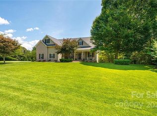 145 Pier Point Dr, Stony Point, NC 28678