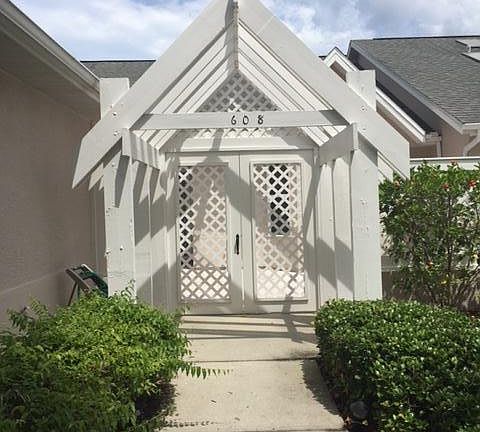 2nd image of 608 Brookwood Pl