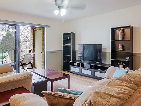 5th image of 4926 134th St APT 210