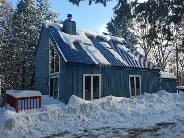 15 Corner Ln, Wilmington, VT 05363