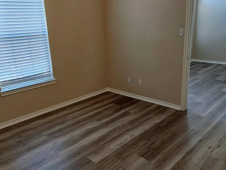 8001 Case Dr — Photo 85
