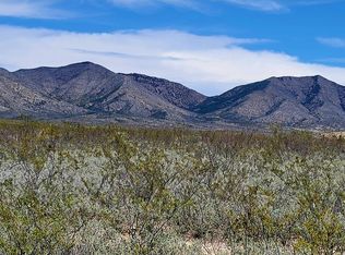 1 Middlemarch Rd, Elfrida, AZ 85610