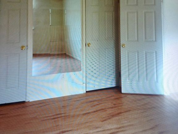 5th image of 1520 Valley Dr