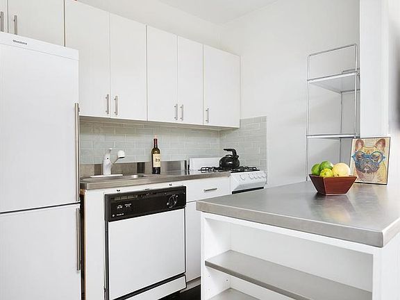 4th image of 49 W 12th St APT 3H