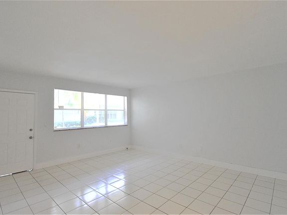 5th image of 1265 Marseille Dr APT 131
