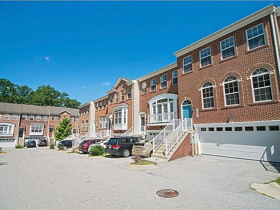 2nd image of 3921 Chelsea Park Ln