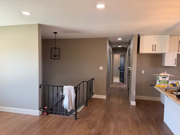 469 Elmhurst Ave, Bethlehem, PA 18017