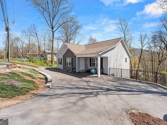3rd image of 426 Old Clarksville Hwy