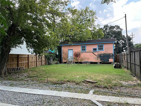 2nd image of 2717 Upperline St