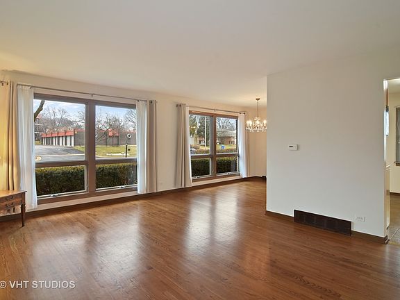 2nd image of 204 N Kenilworth Ave