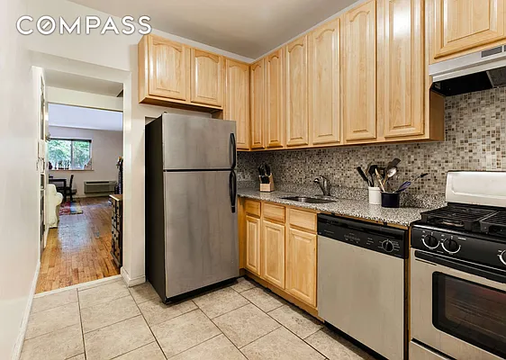 Rented by Compass | media 29
