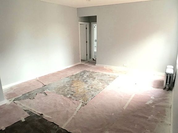 5th image of 590 W 204th St APT A53