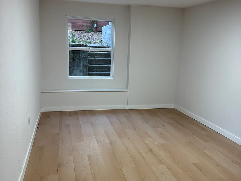 171 Alexander Ave — Photo 18