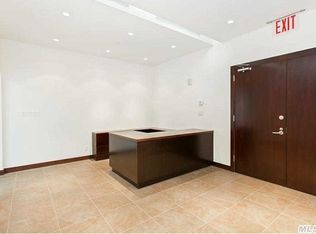 13617 39th Ave, Flushing, NY 11354