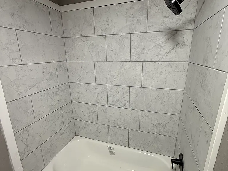 1910 S Park St #1 — Photo 3