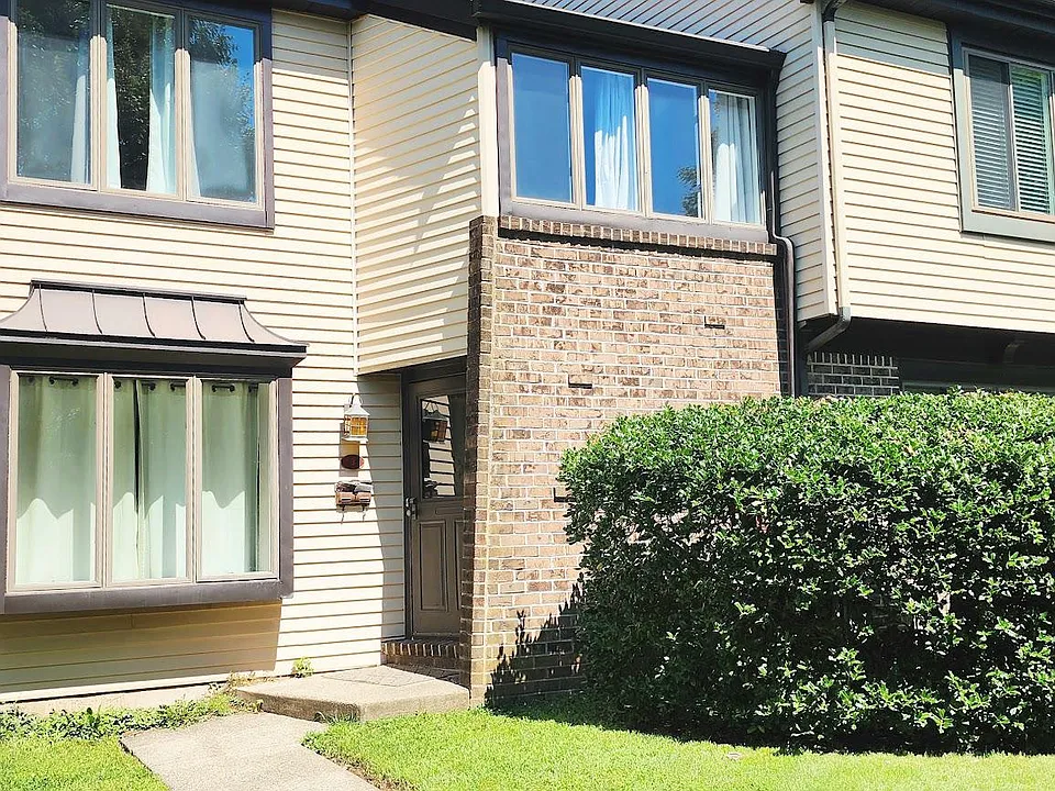3 Colchester Pl