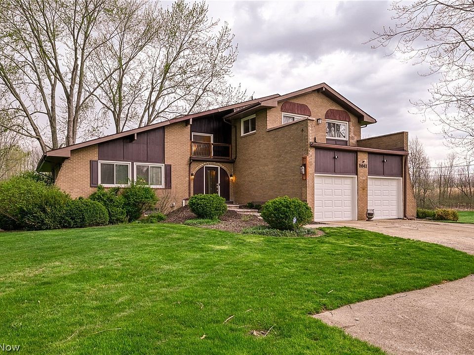 1st image of 5941 Stow Rd