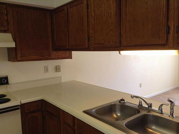 5th image of 411 Nordic Ln NW APT F