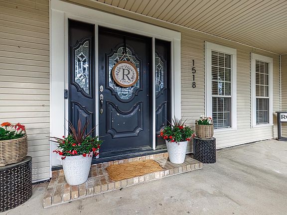 4th image of 1518 Millcreek Dr