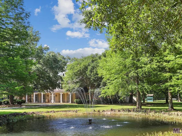 11048 N Oak Hills Pkwy, Baton Rouge, LA 70810