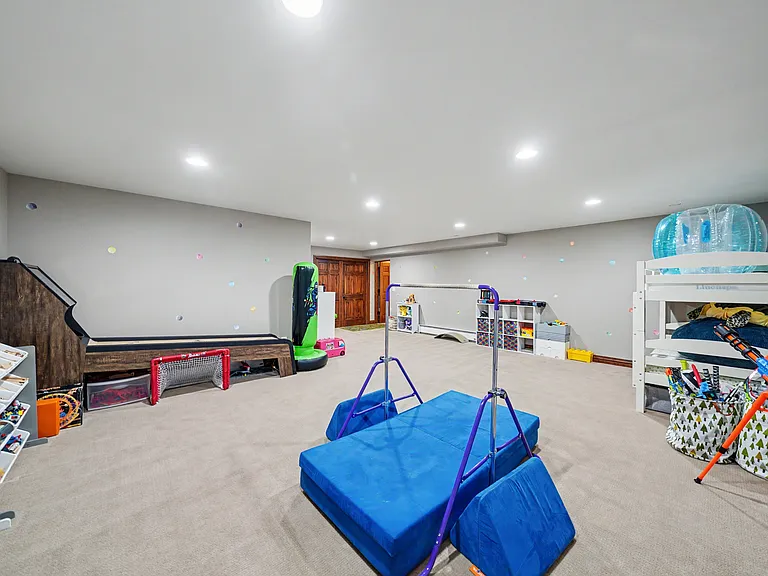 18145 Bakers Farm Rd — Photo 42