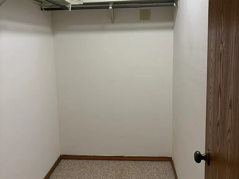 walk in closet