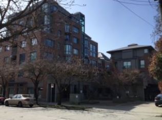 2483 Yew St #704, Vancouver, BC V6K3H3
