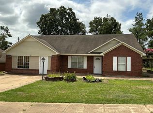 102 American Eagle Way, Oxford, MS 38655