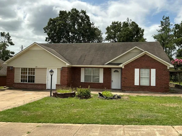 102 American Eagle Way, Oxford, MS 38655