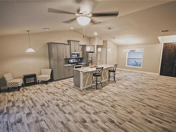 5th image of 3106 35th St W