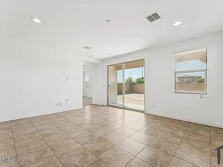 8344 N 170th Ln — Photo 7