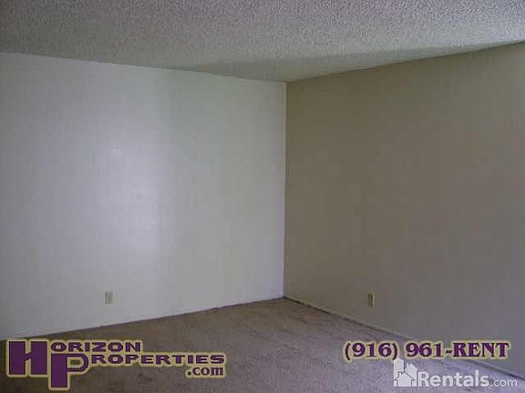 4th image of 229 Du Bois Ave