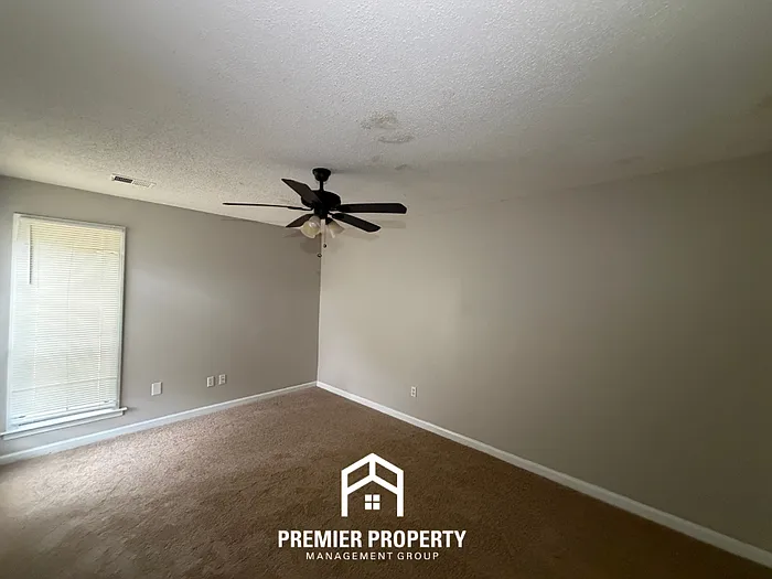 6934 Tobin Dr — Photo 9