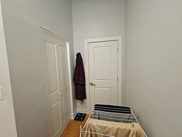 1415 W Erie St #1F — Photo 9