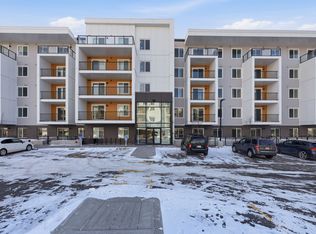 63 Corner Glen Cres NE #2520, Calgary, AB T3N 2R7