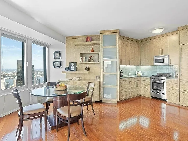150 W 56th St #6105 — Photo 3
