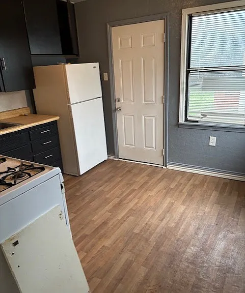 4618 S Hayden St — Photo 2