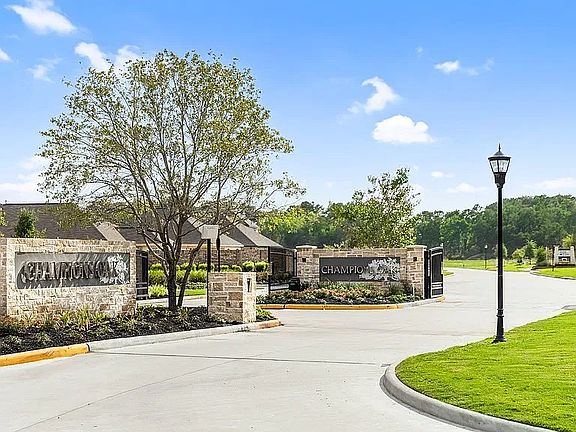 2nd image of 11926 Maple Oak Dr #1