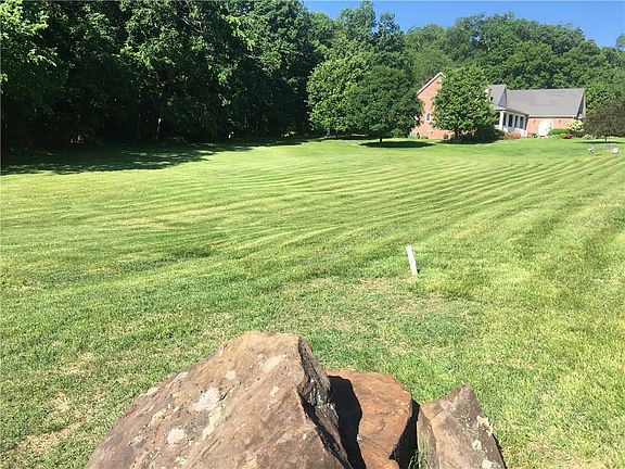 3rd image of 3852 Bridlewood Dr