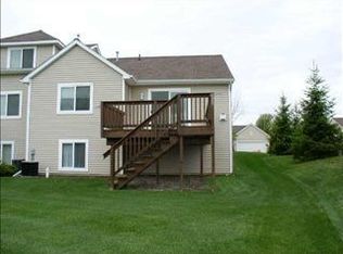 1610 Castle Dr, Petoskey, MI 49770