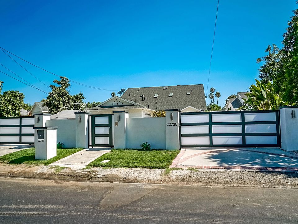 1st image of 22738 Sylvan St