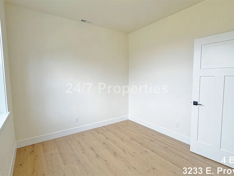 3233 E Province Ct — Photo 5