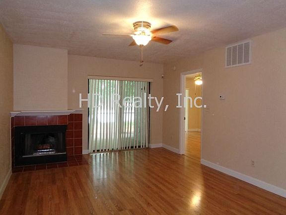 3rd image of 25112 Northlake Dr