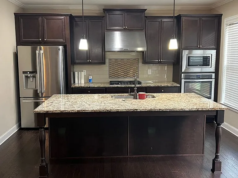 524 Tyne Dr — Photo 6