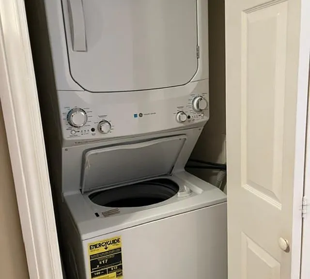 32 Lorien Pl — Photo 1