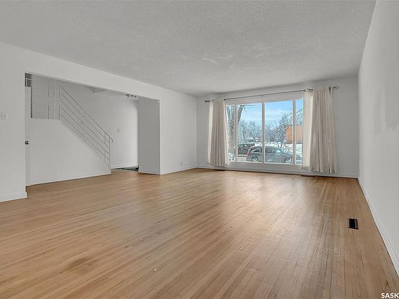 5th image of 345 Durham DRIVE